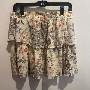 WAYF Ruffled Floral Mini Skirt